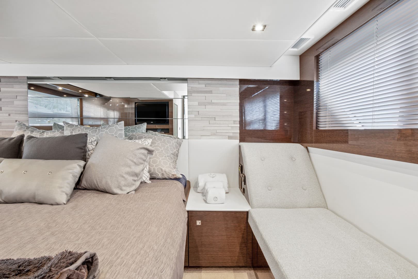 2019 Cruisers 50 Cantius — photo 31