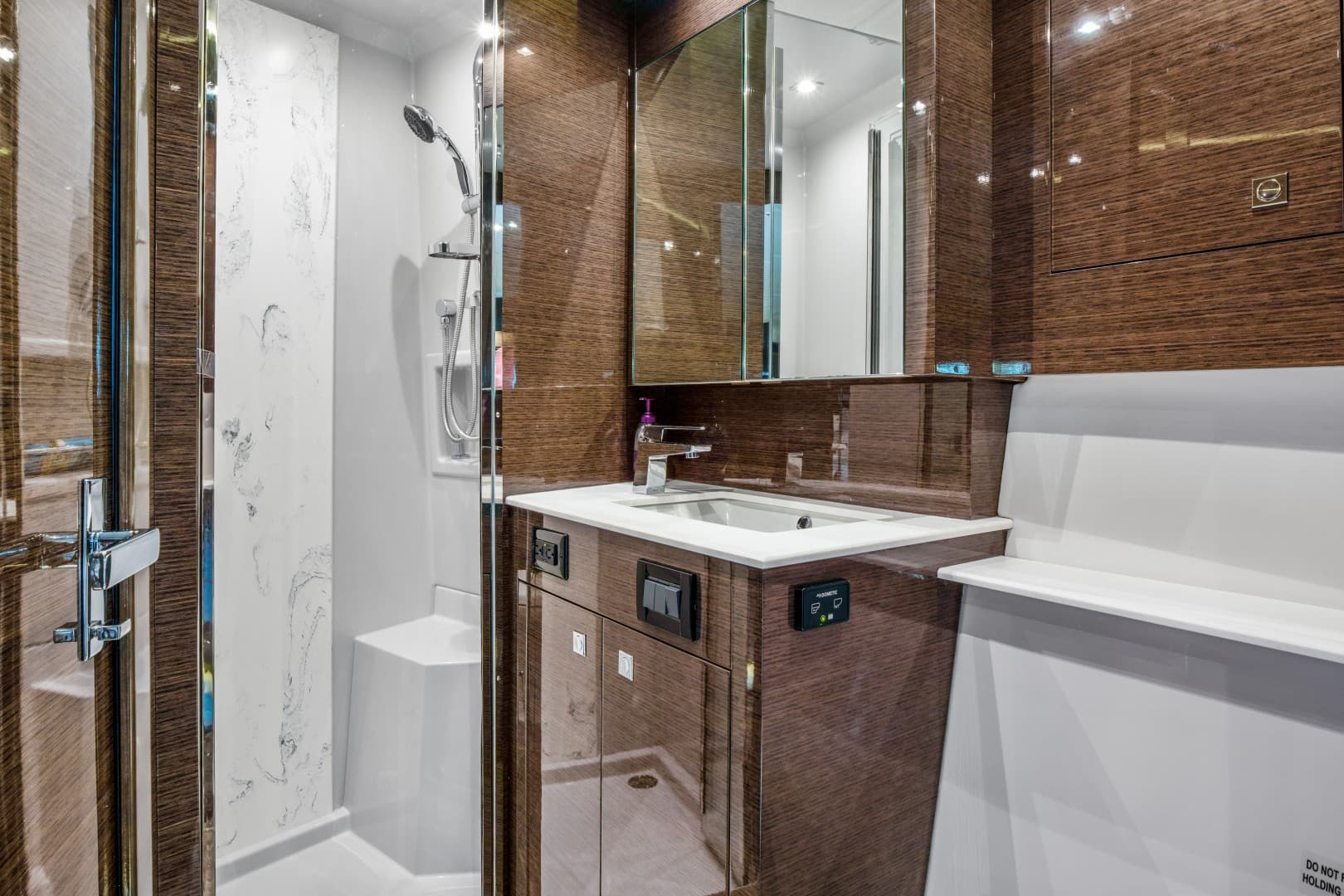 2019 Cruisers 50 Cantius — photo 35