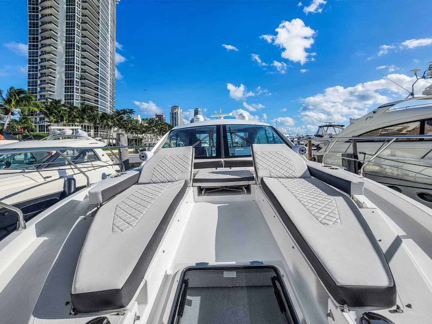 2019 Cruisers 50 Cantius — photo 8