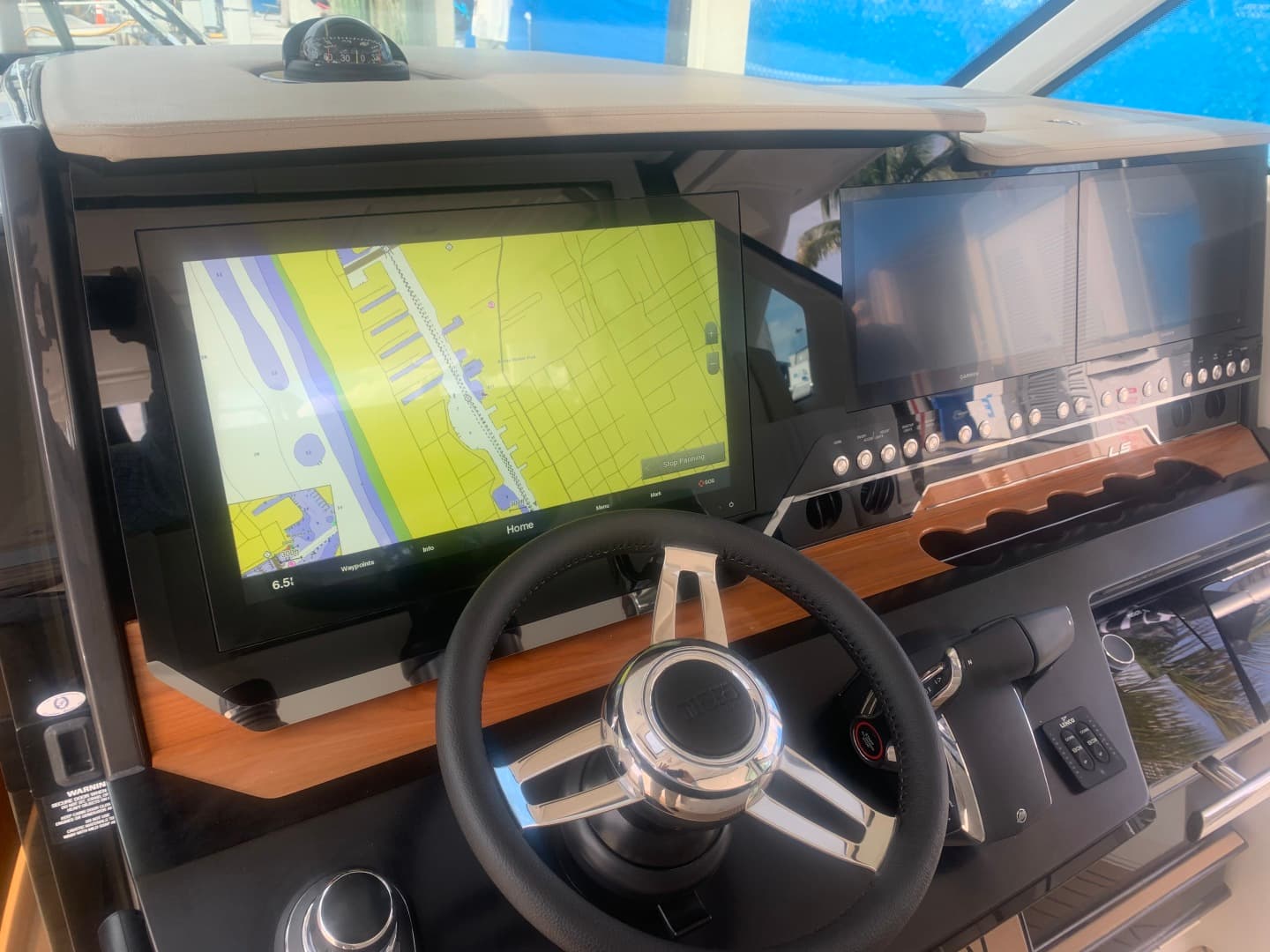 2022 Tiara Yachts — photo 12