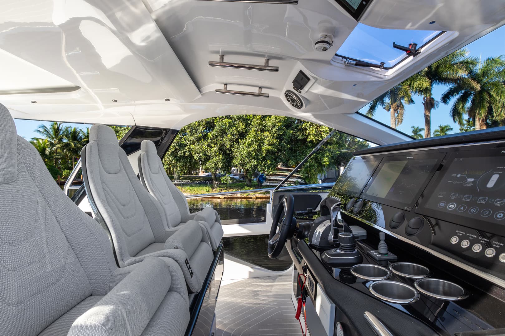 2022 Azimut Verde 47 — photo 12