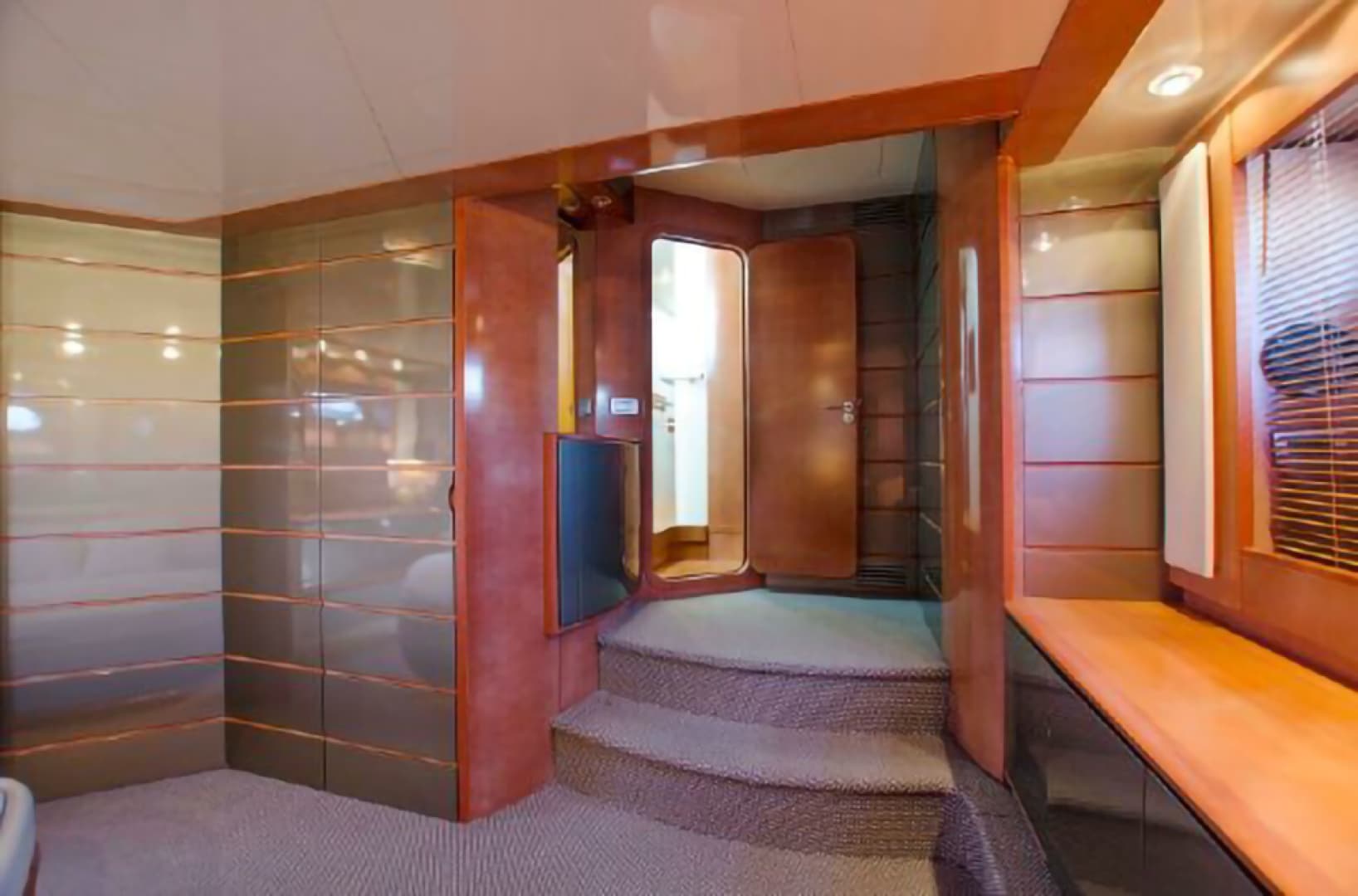 2004 Baia Atlantica — photo 19