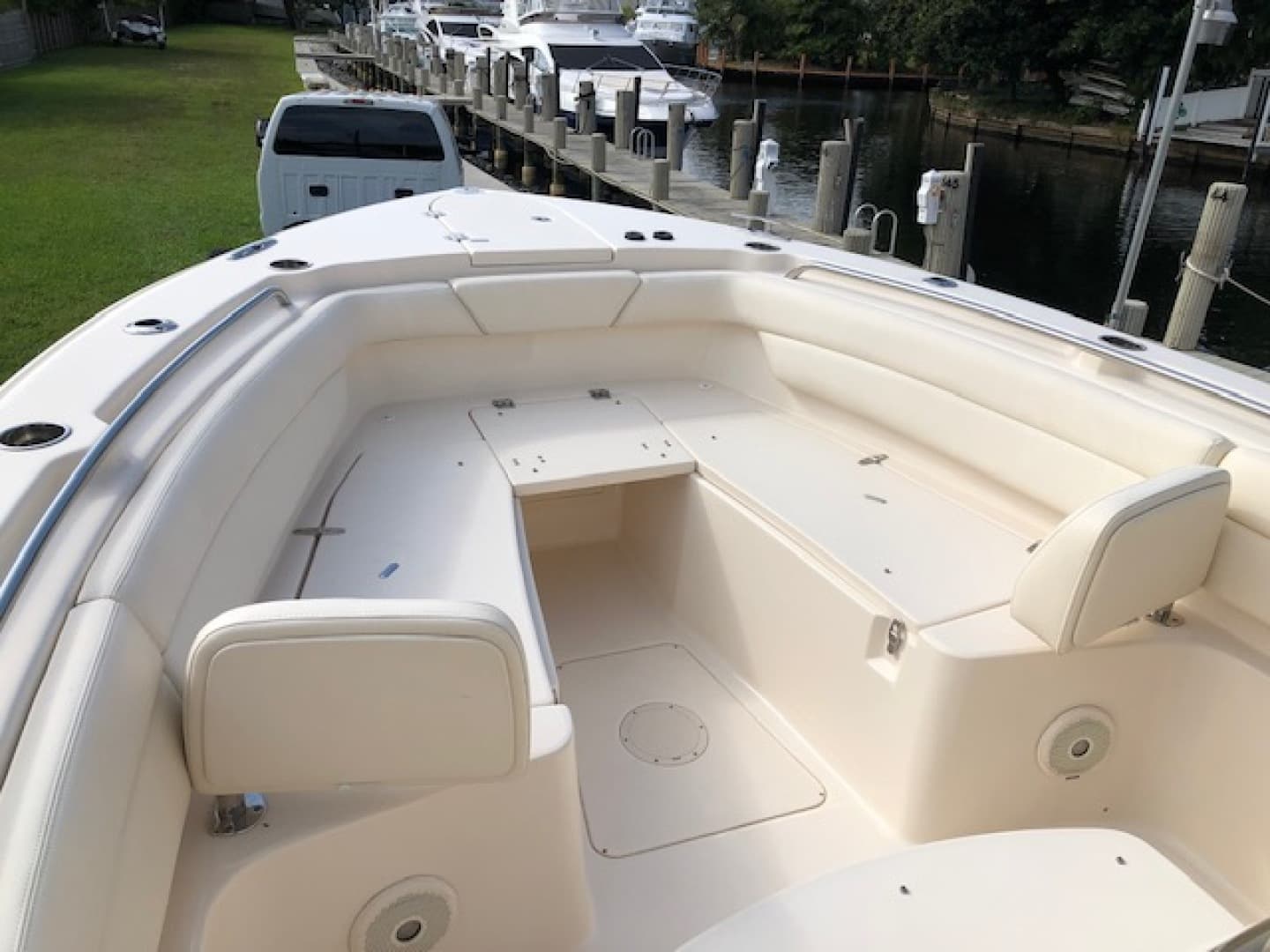 2018 Grady-White Canyon 271 — photo 8