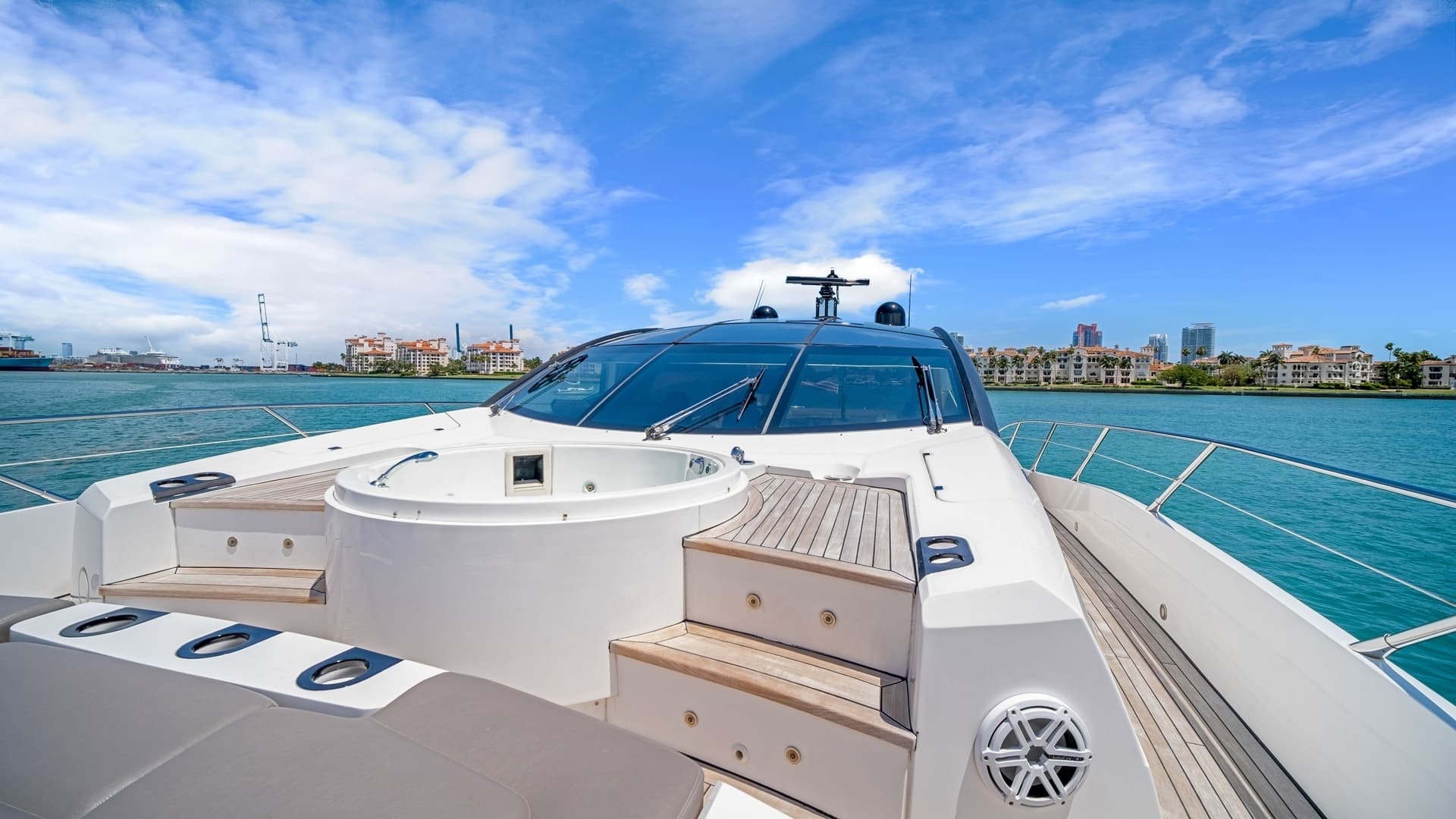 2013 Sunseeker 80 Predator — photo 10
