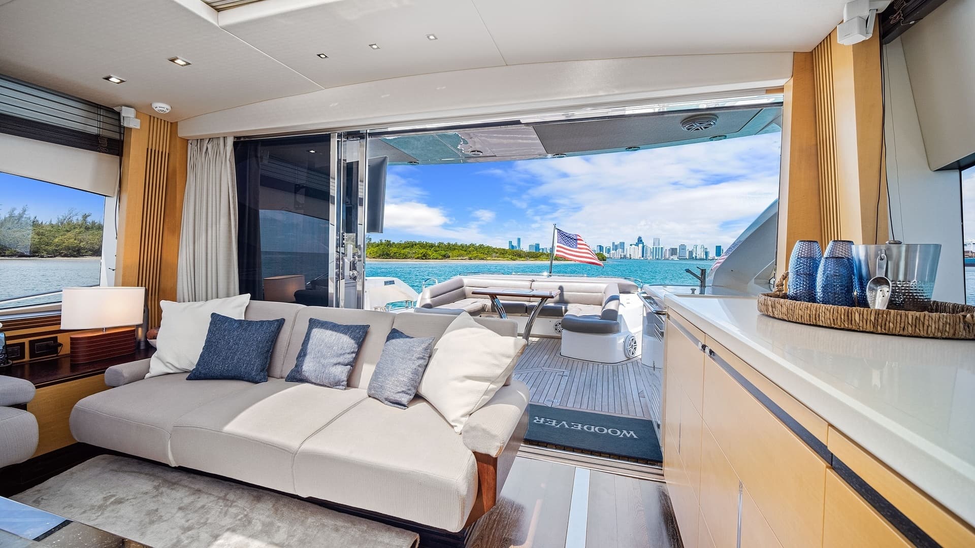 2013 Sunseeker 80 Predator — photo 19