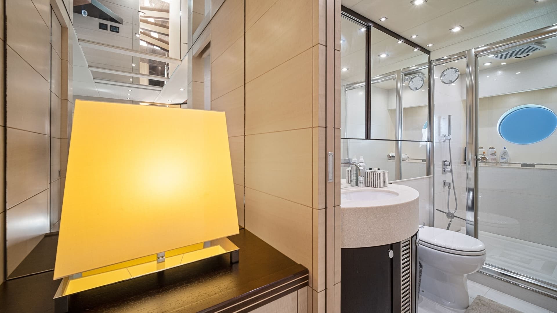 2013 Sunseeker 80 Predator — photo 37