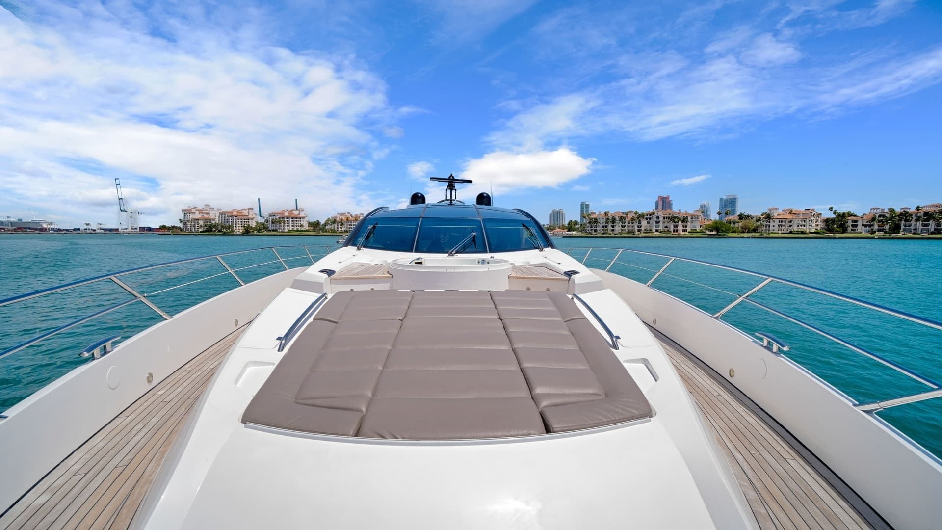 2013 Sunseeker 80 Predator — photo 8