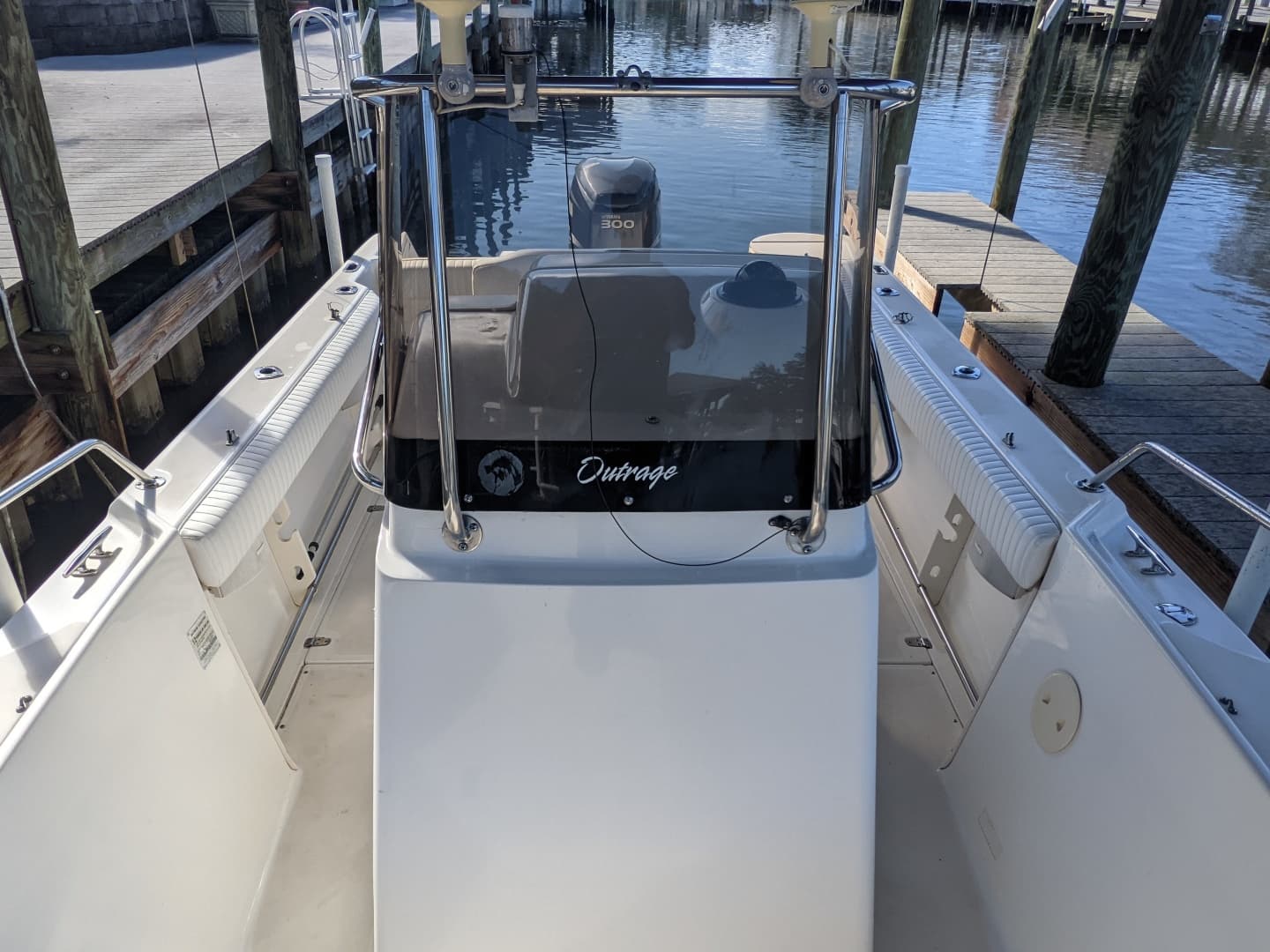 1998 Boston Whaler 23 Outrage — photo 4