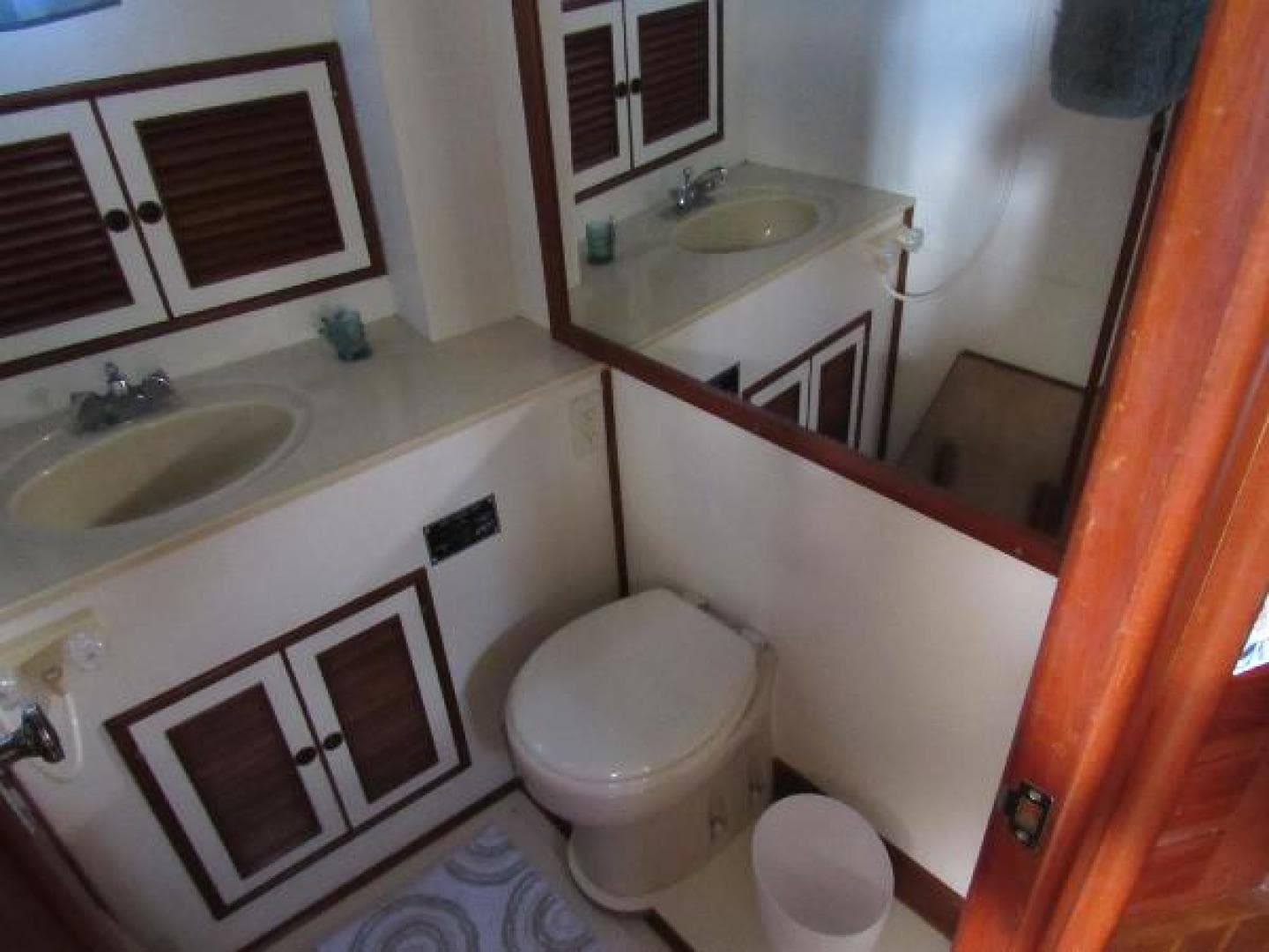 1987 Offshore Yachts Yachtfisher Cpmy — photo 12