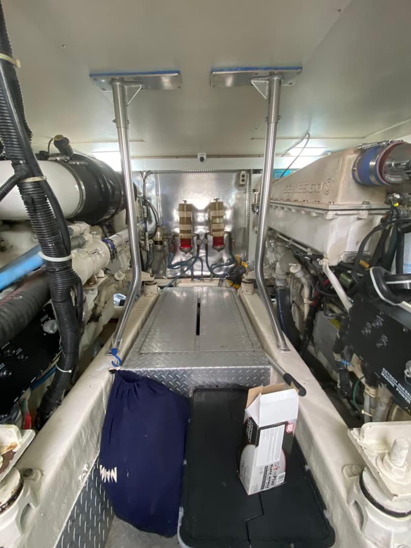 2002 Ocean Yachts 52 Sportfish — photo 27