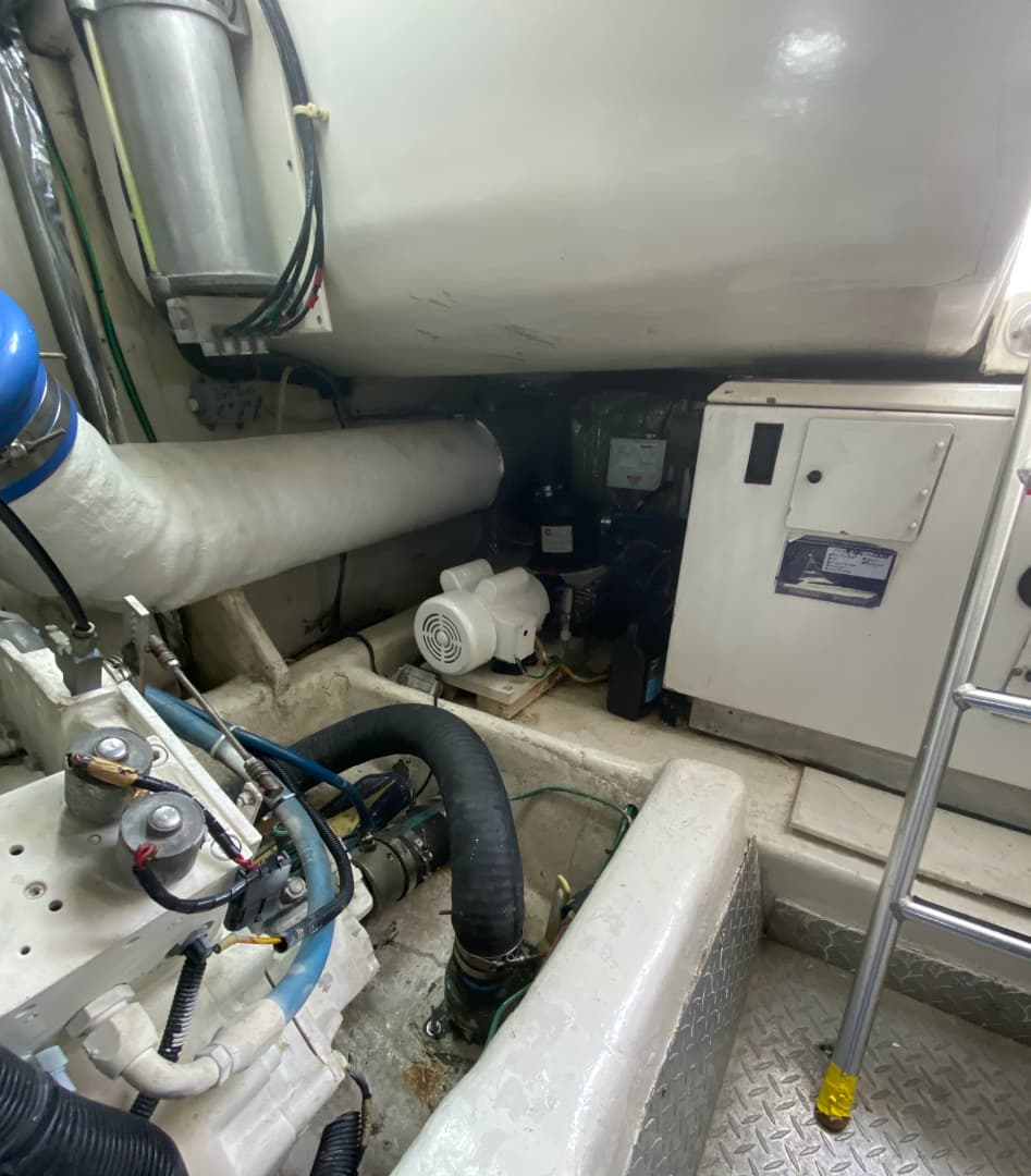 2002 Ocean Yachts 52 Sportfish — photo 25