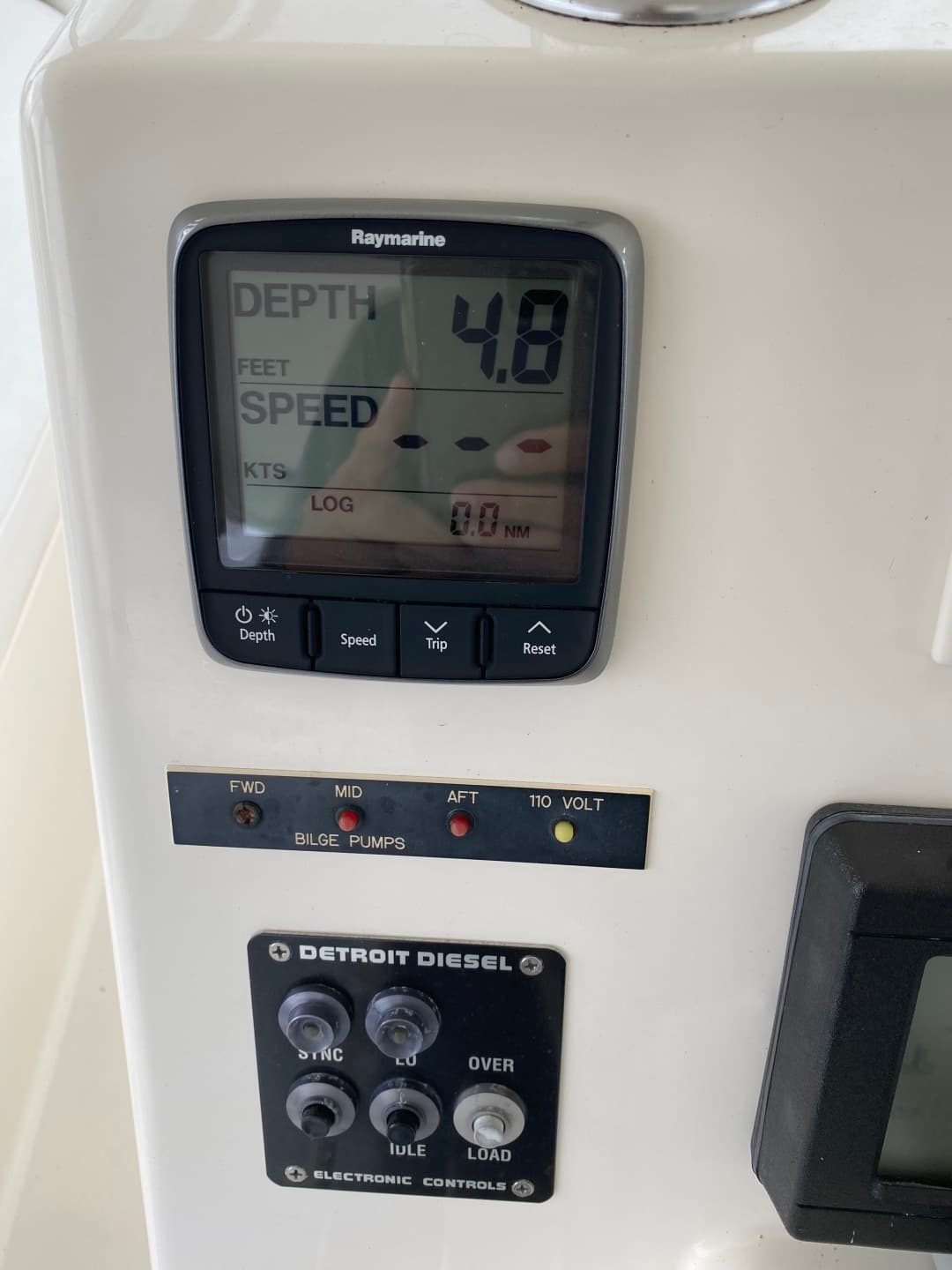 2002 Ocean Yachts 52 Sportfish — photo 6