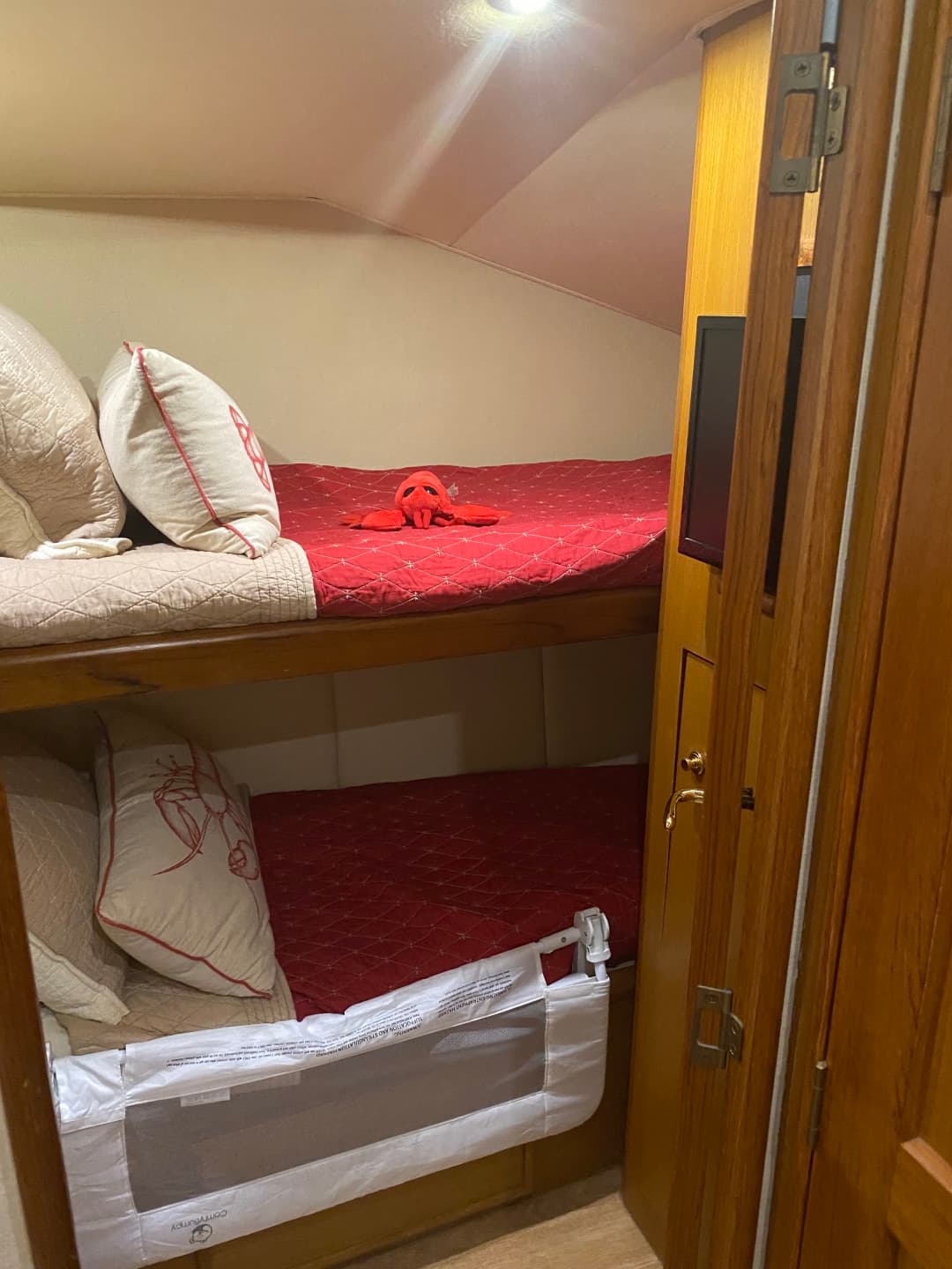 2002 Ocean Yachts 52 Sportfish — photo 24