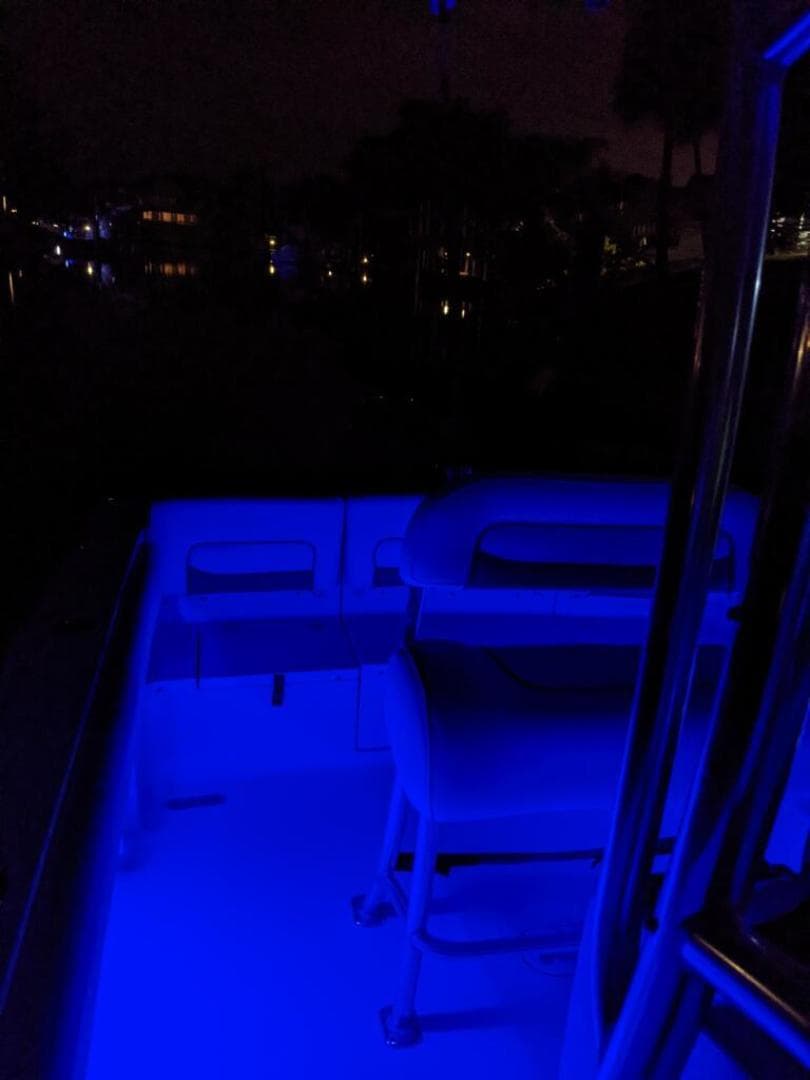 2012 Heritage Yacht 229 — photo 16