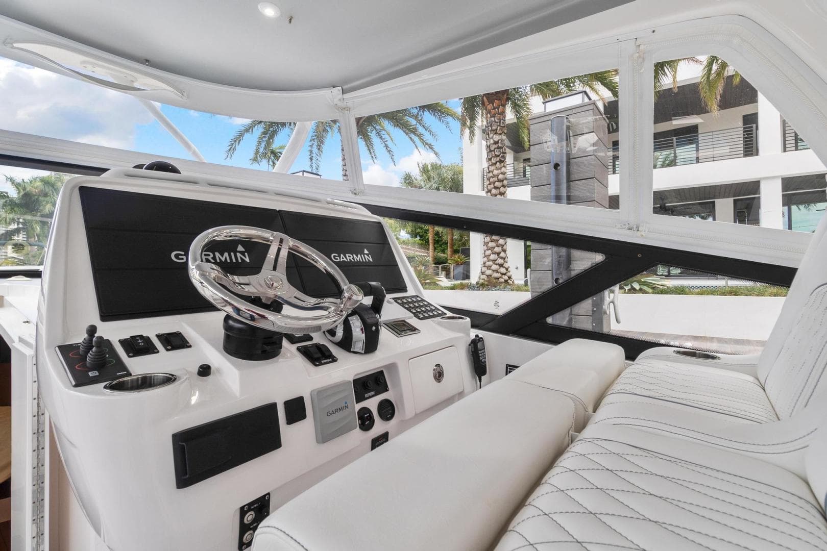 2021 Intrepid 438 Evolution — photo 23