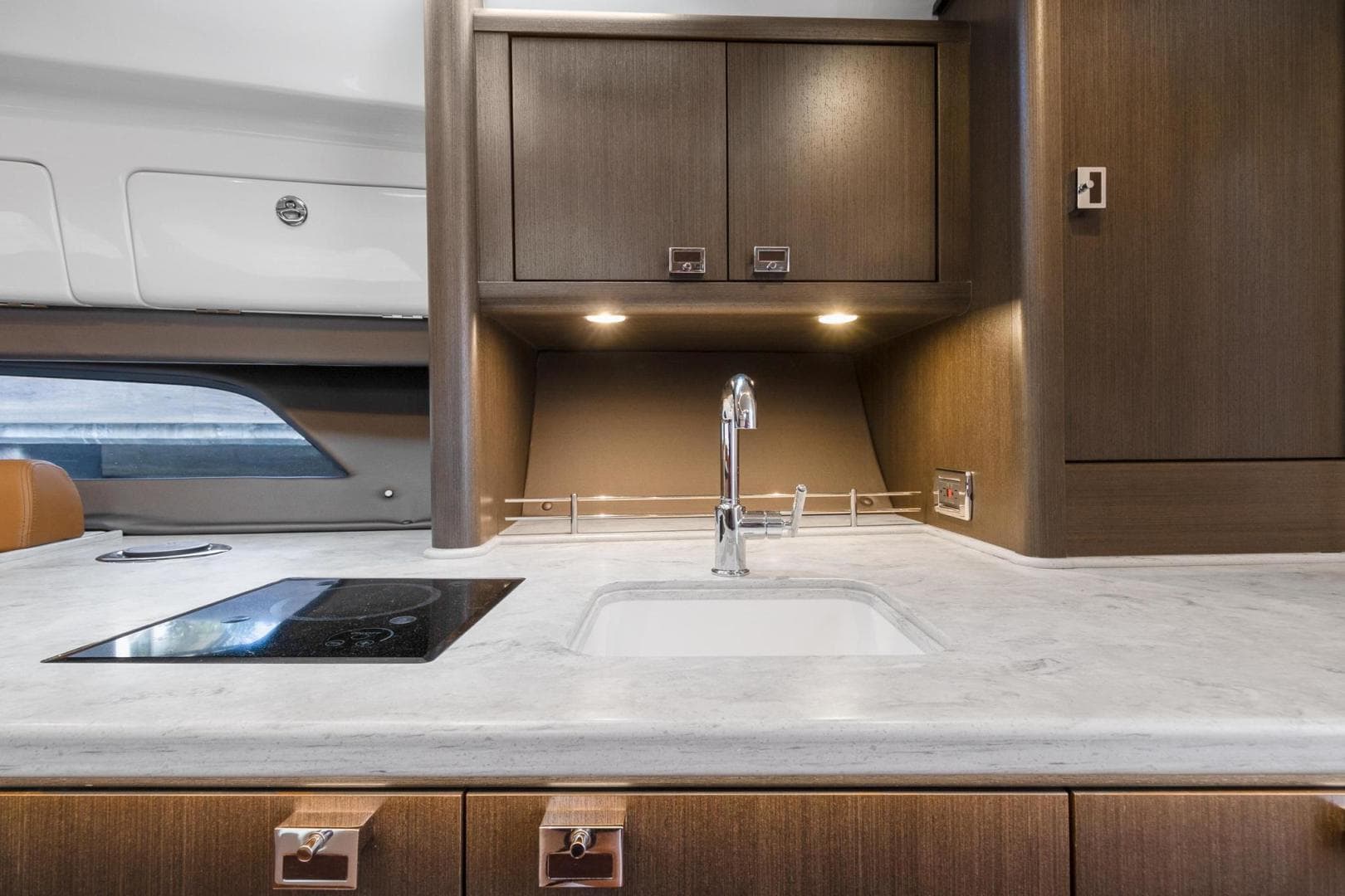 2021 Intrepid 438 Evolution — photo 29