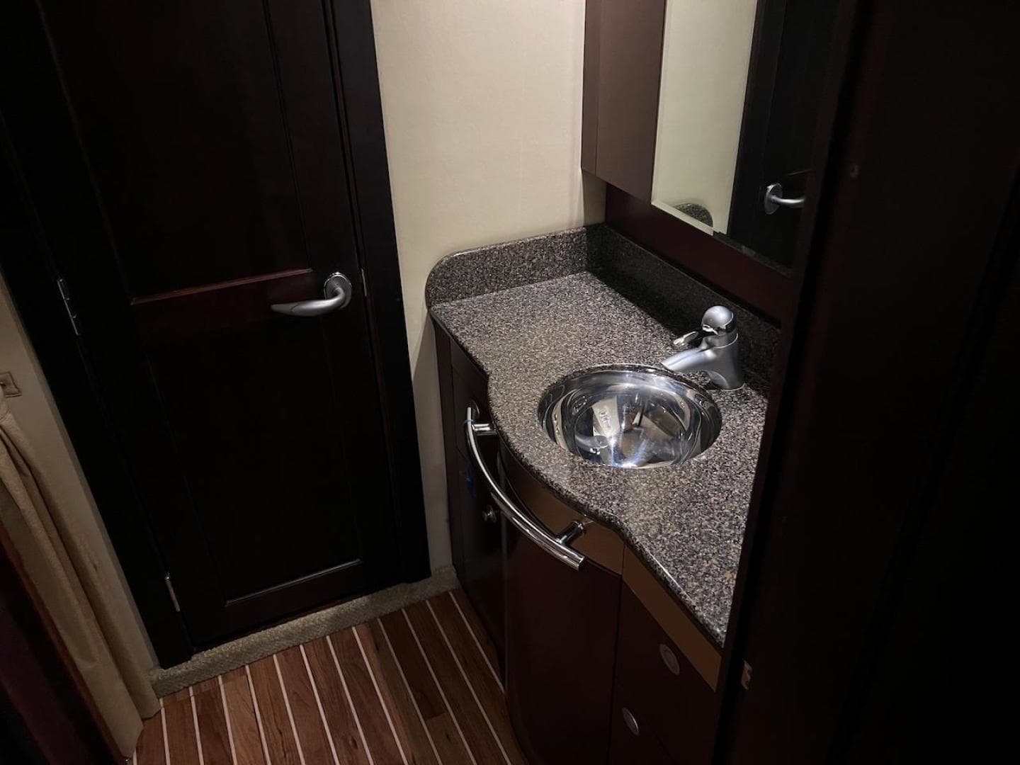 2006 Sea Ray 48 Sundancer — photo 34