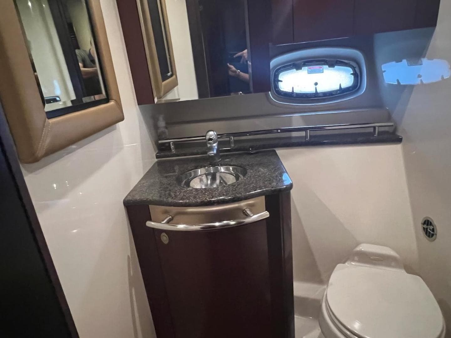 2006 Sea Ray 48 Sundancer — photo 41