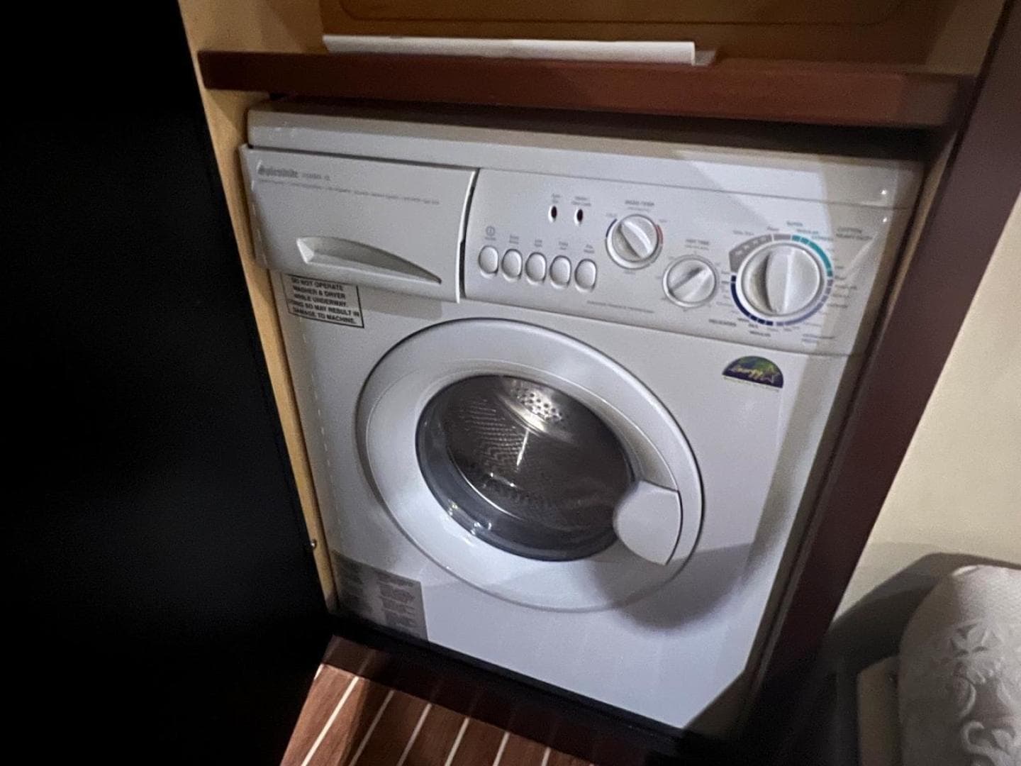 2006 Sea Ray 48 Sundancer — photo 36