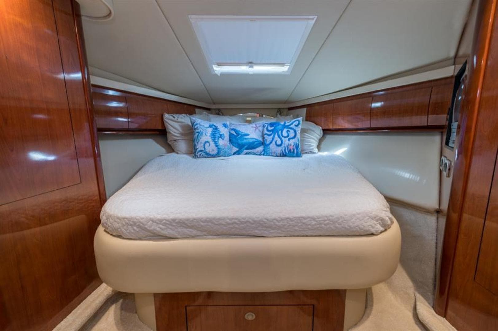 2004 Sea Ray 420 Sundancer — photo 11