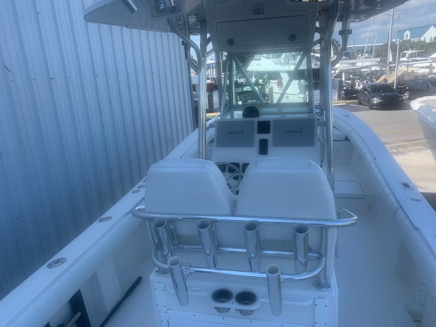 2010 Regulator 26 Forwarding Seating — photo 17