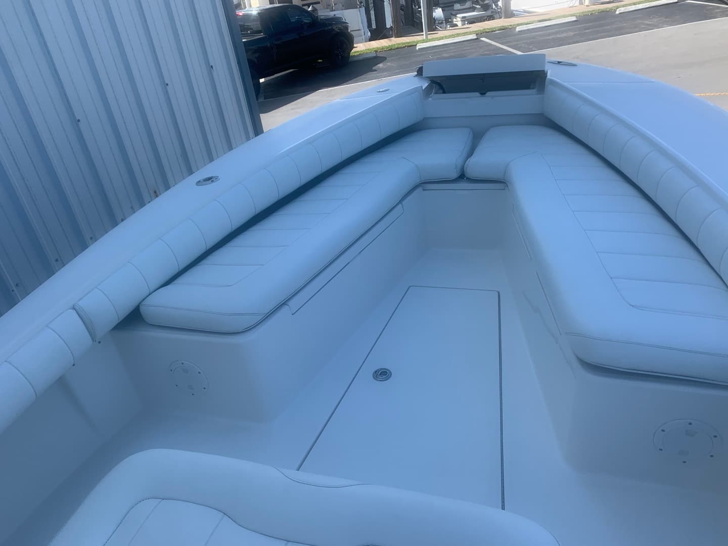 2010 Regulator 26 Forwarding Seating — photo 6