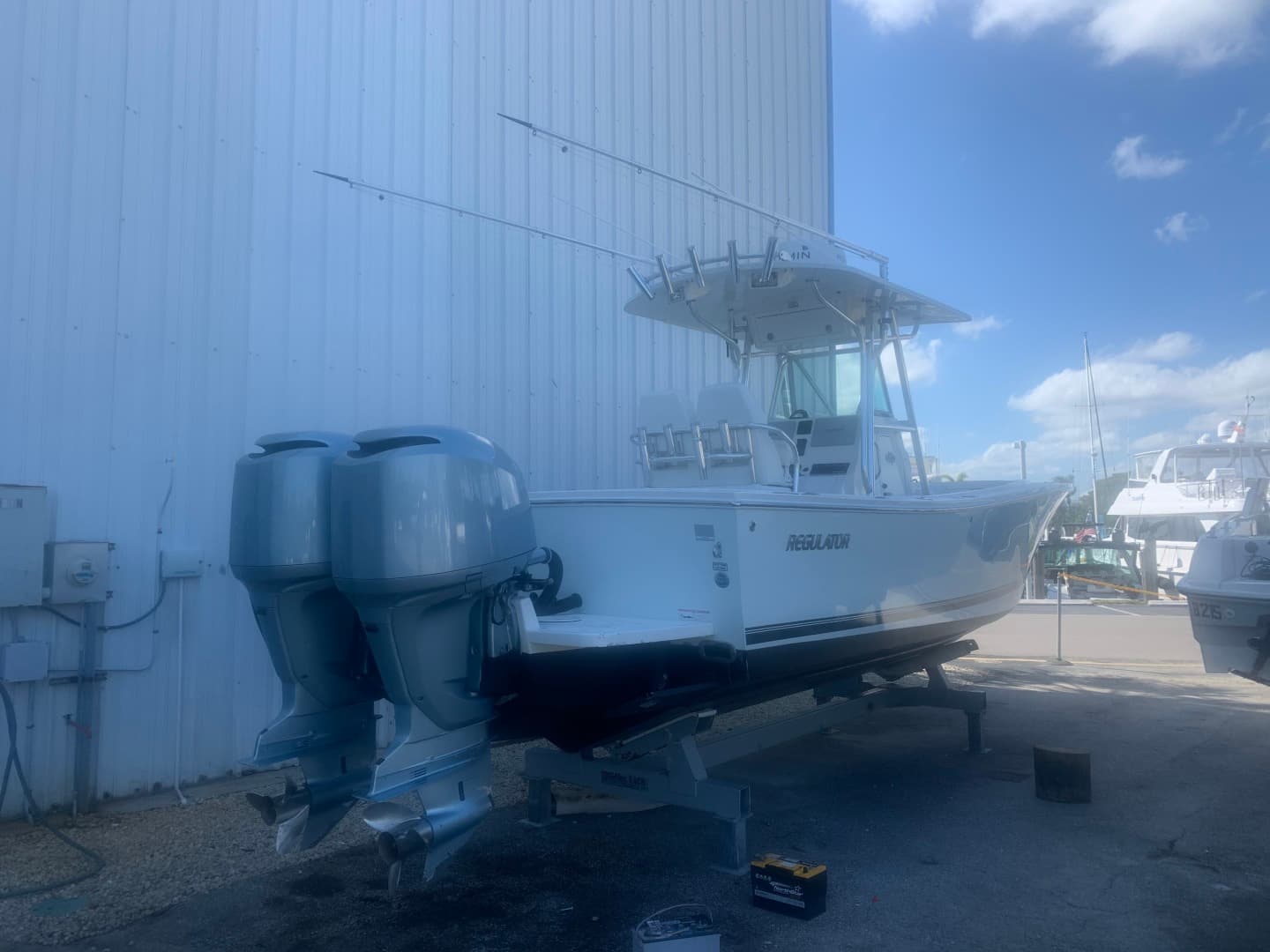 2010 Regulator 26 Forwarding Seating — photo 21