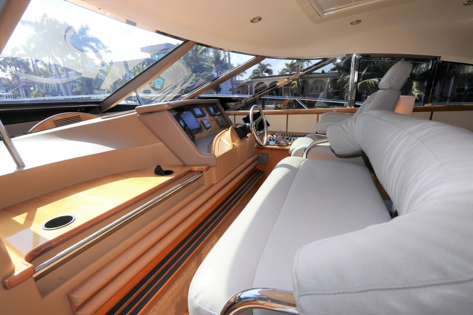 2005 Neptunus 56 Express — photo 15