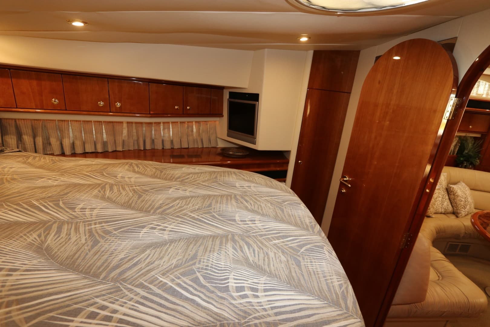 2005 Neptunus 56 Express — photo 42