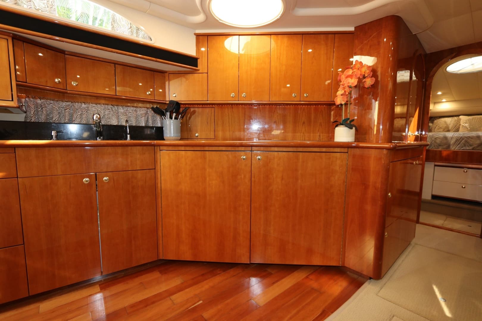 2005 Neptunus 56 Express — photo 29