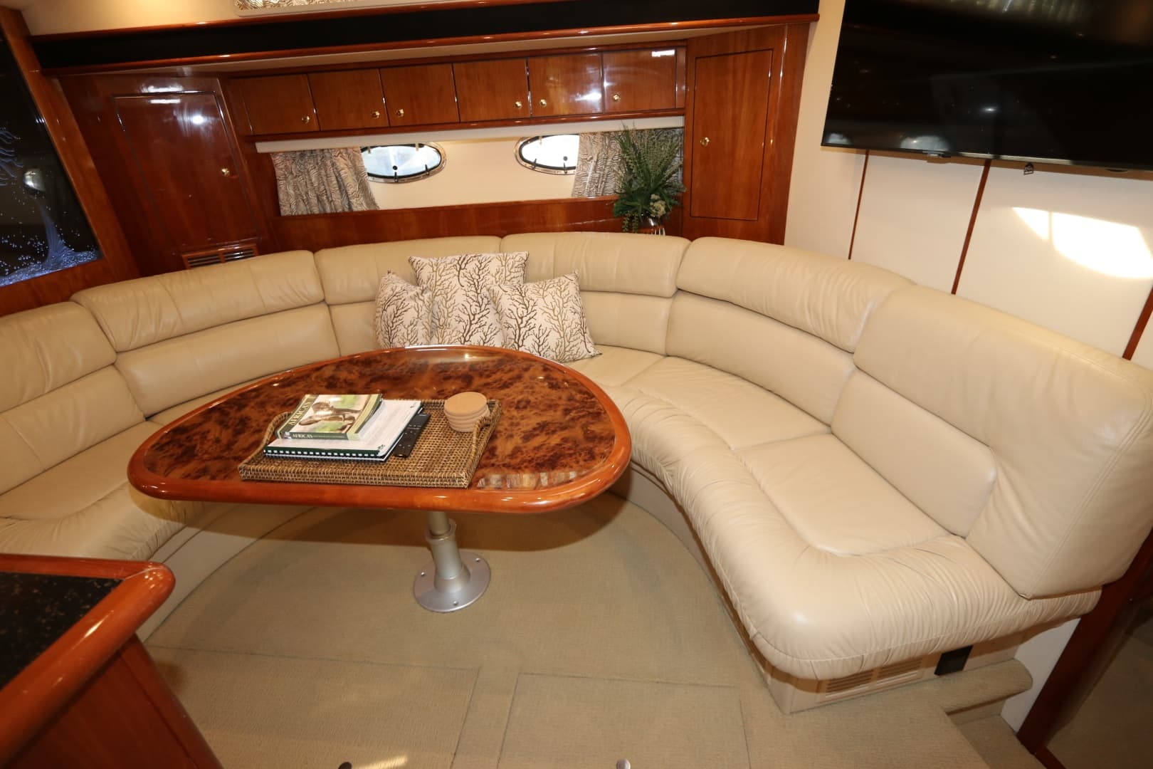 2005 Neptunus 56 Express — photo 22