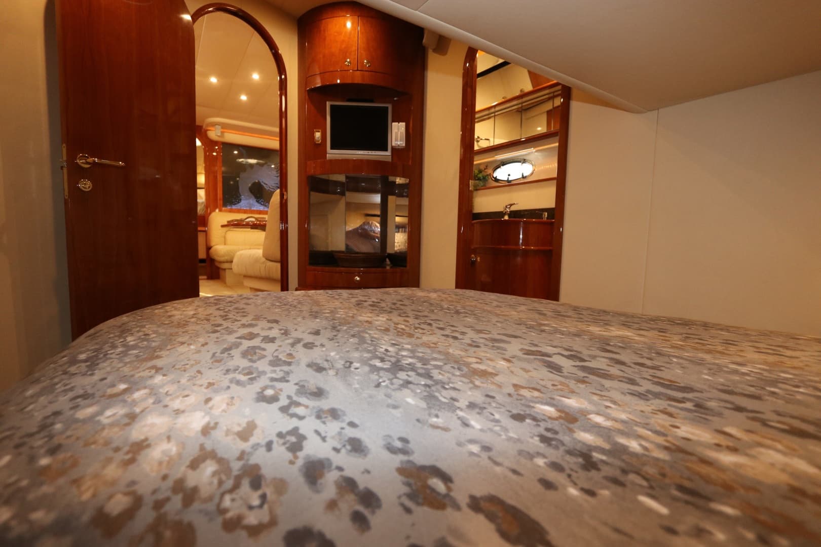 2005 Neptunus 56 Express — photo 36