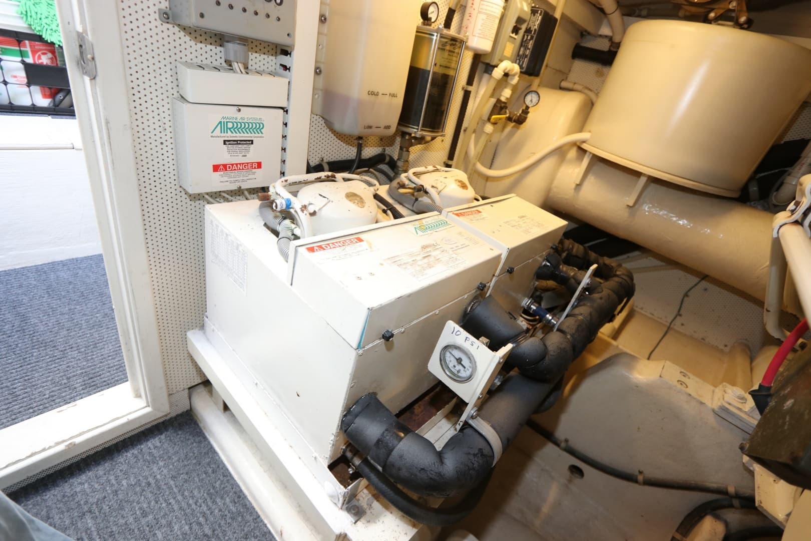 2005 Neptunus 56 Express — photo 53