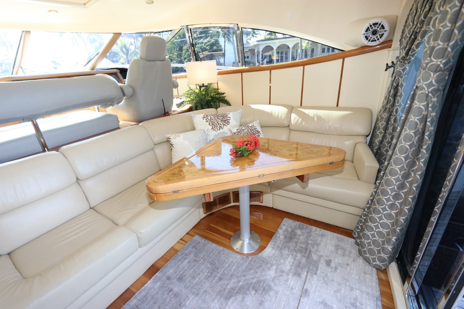 2005 Neptunus 56 Express — photo 9