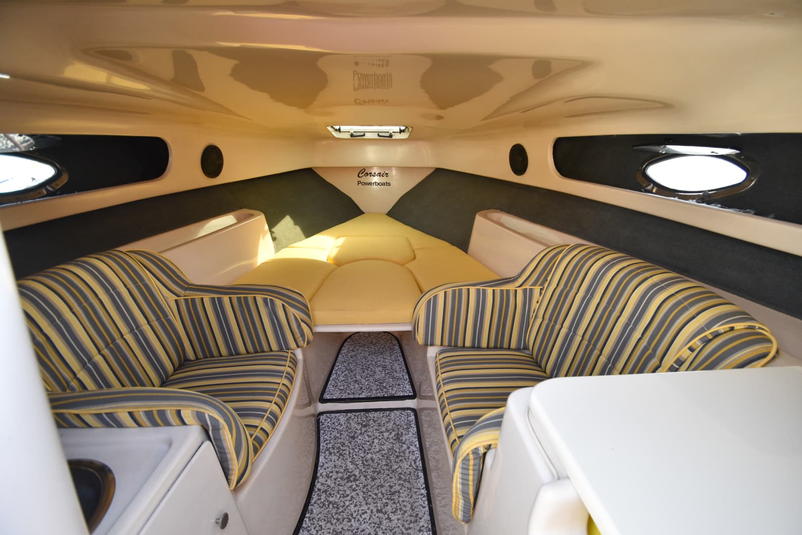 1988 Corsair — photo 8