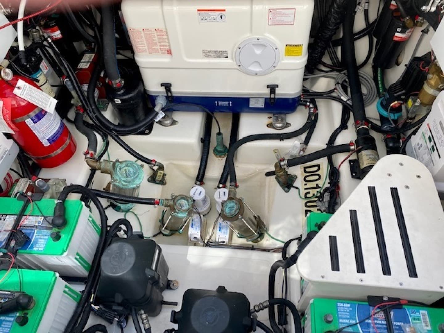 2020 Boston Whaler 380 Realm — photo 24