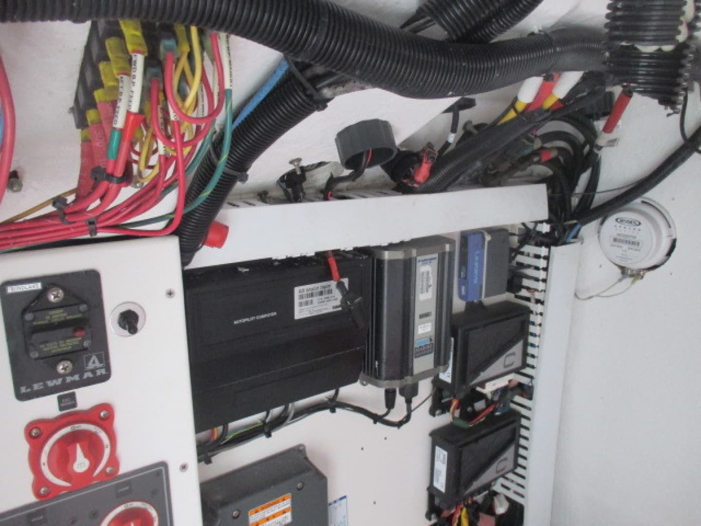 2007 Jersey Cape 31 Little Devil — photo 16