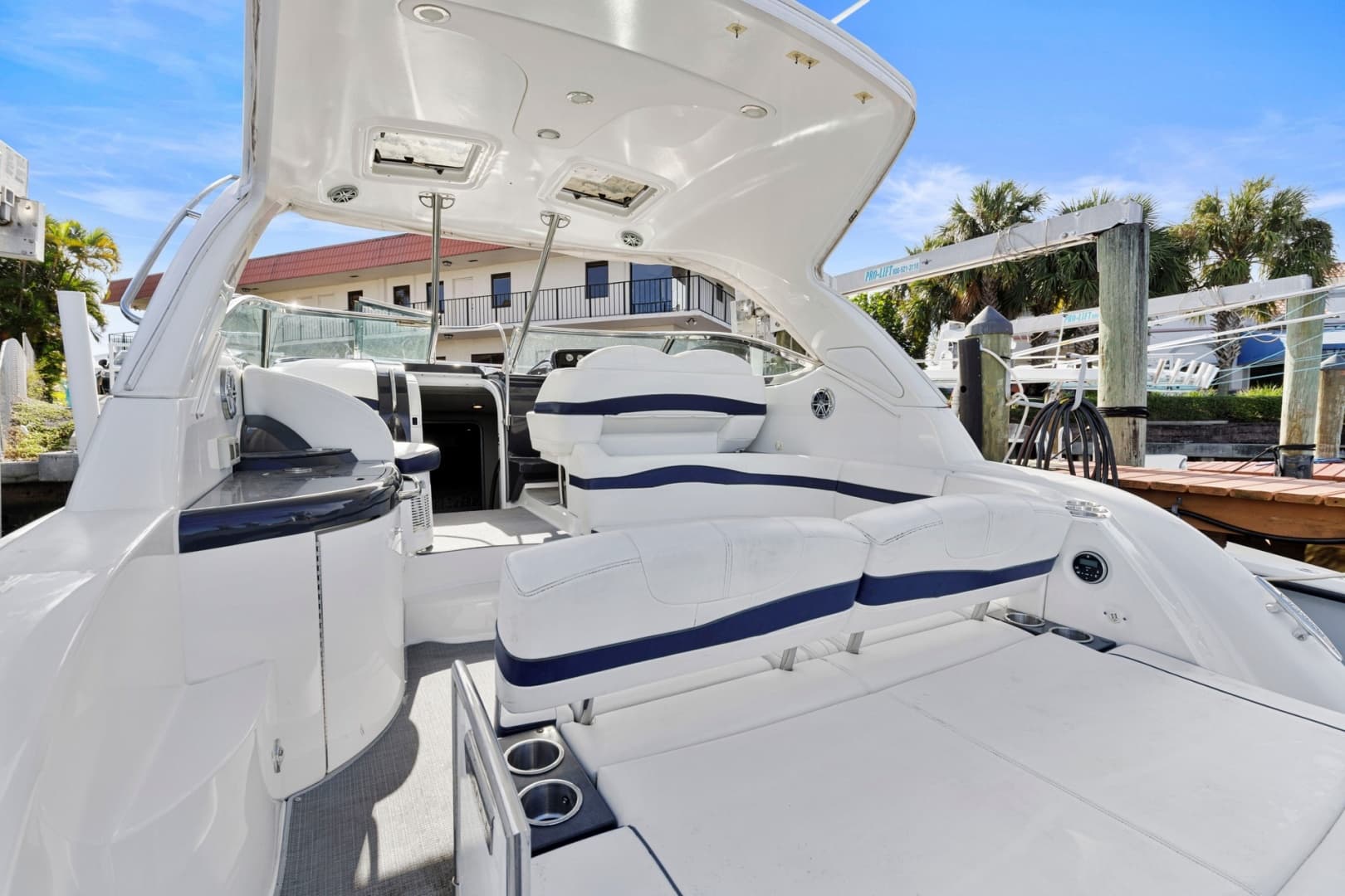 2018 Formula 37 Pc — photo 14