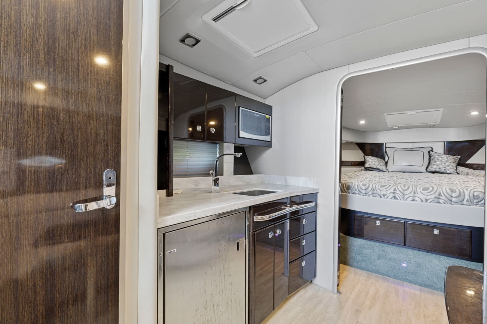 2018 Formula 37 Pc — photo 22