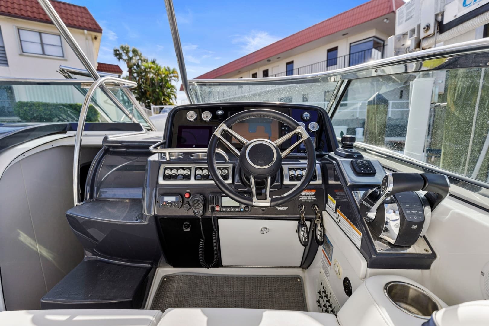 2018 Formula 37 Pc — photo 17