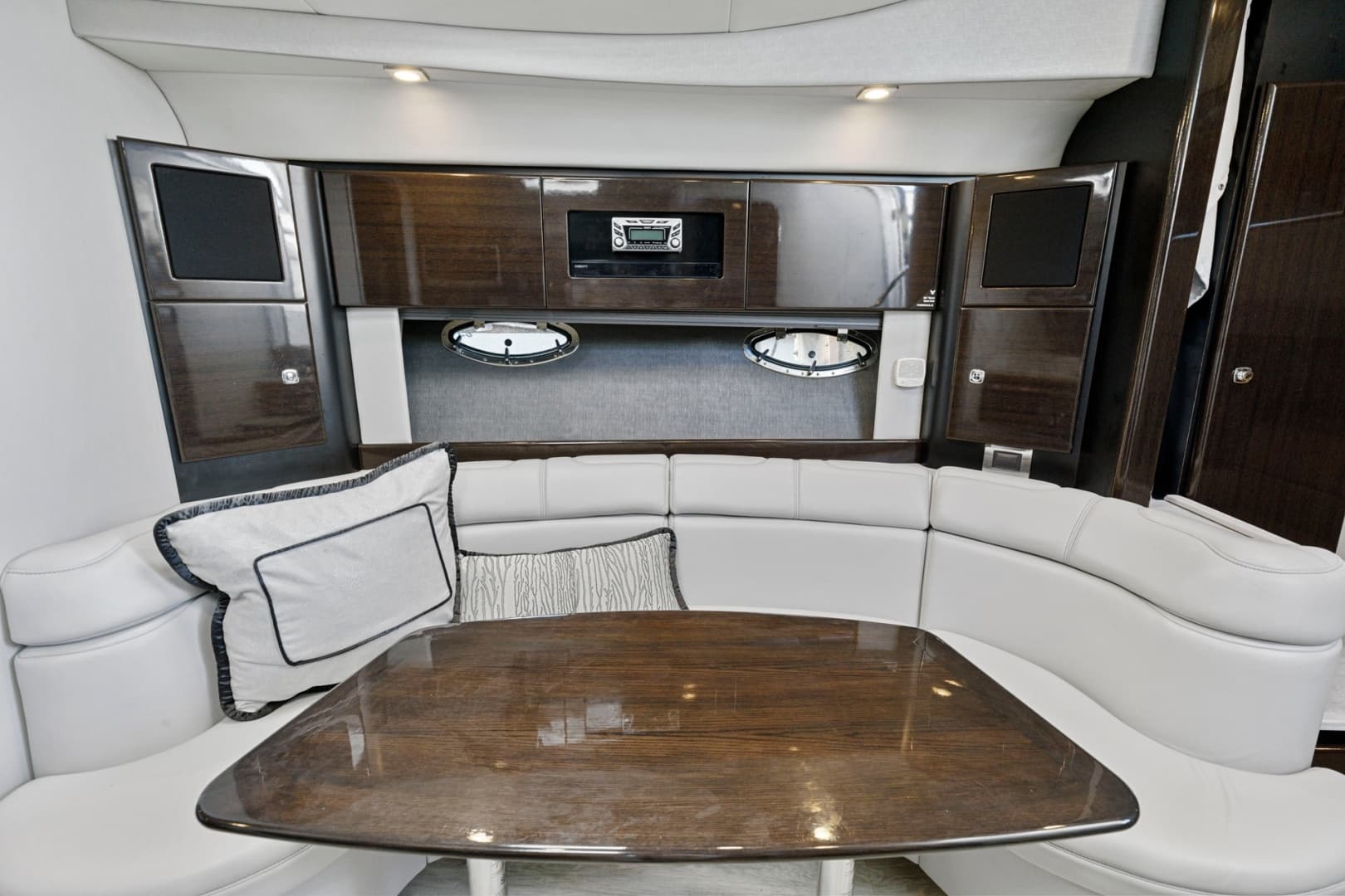 2018 Formula 37 Pc — photo 23