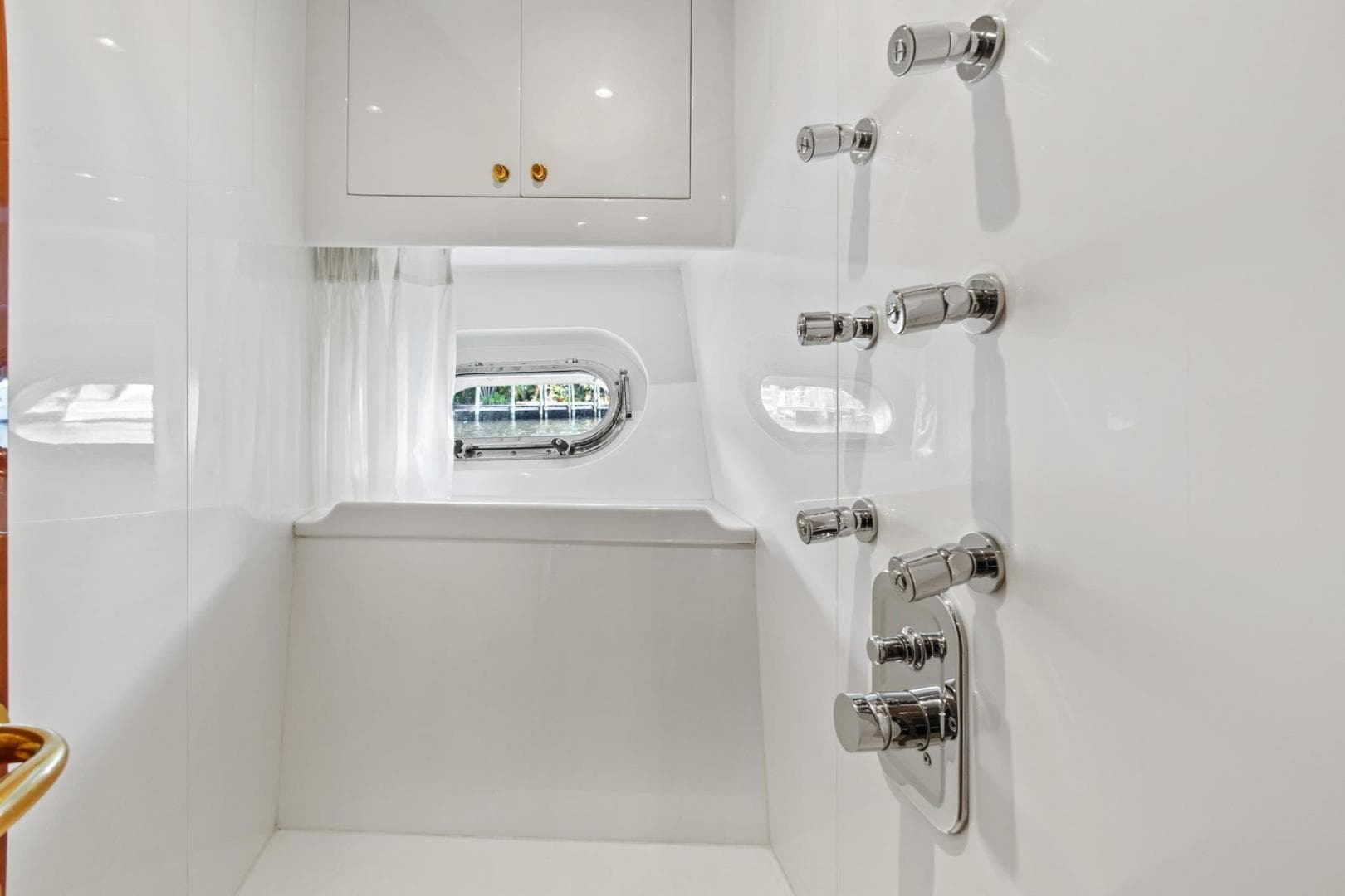 2006 Jefferson Starship Pilothouse — photo 52