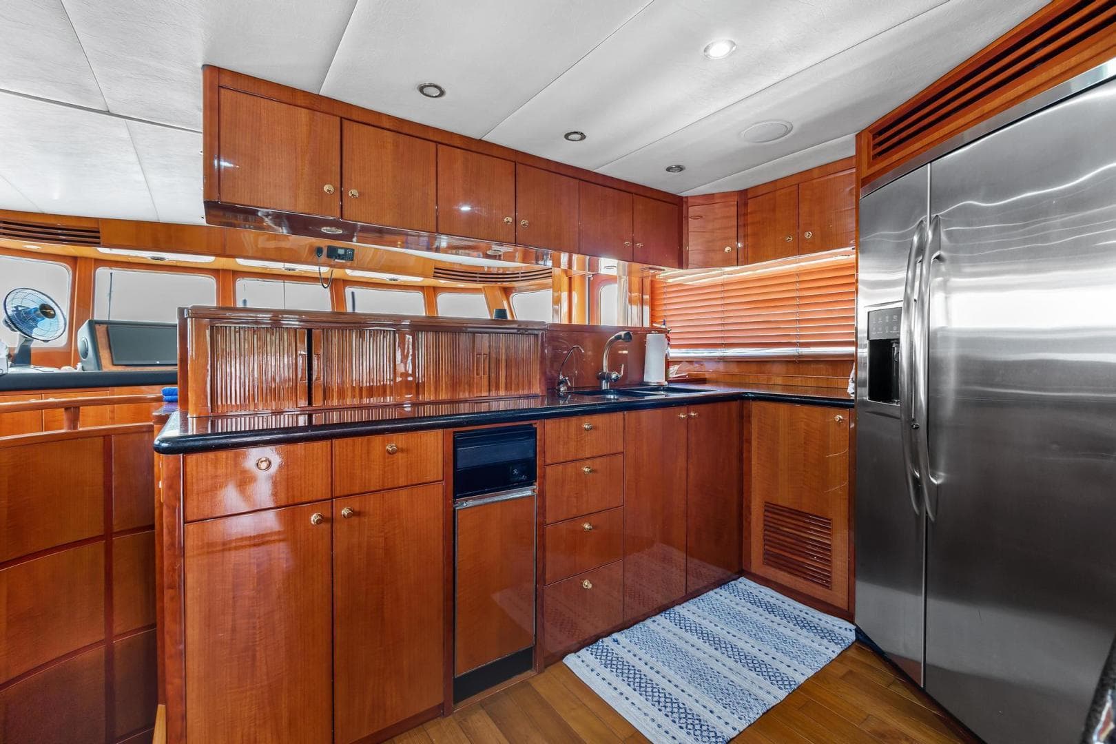 2006 Jefferson Starship Pilothouse — photo 32