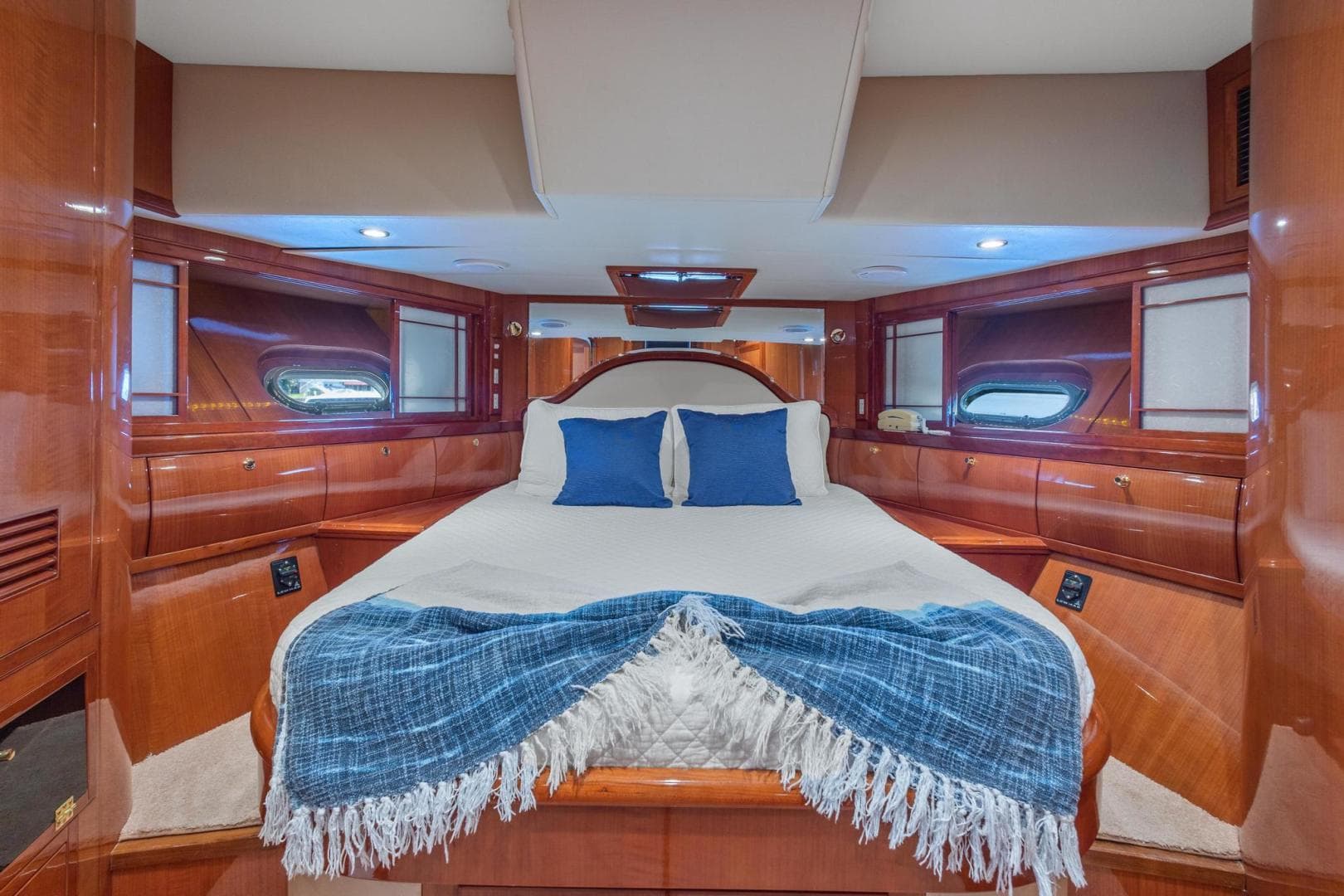 2006 Jefferson Starship Pilothouse — photo 47