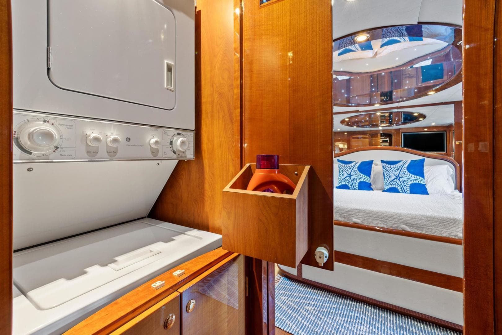 2006 Jefferson Starship Pilothouse — photo 42