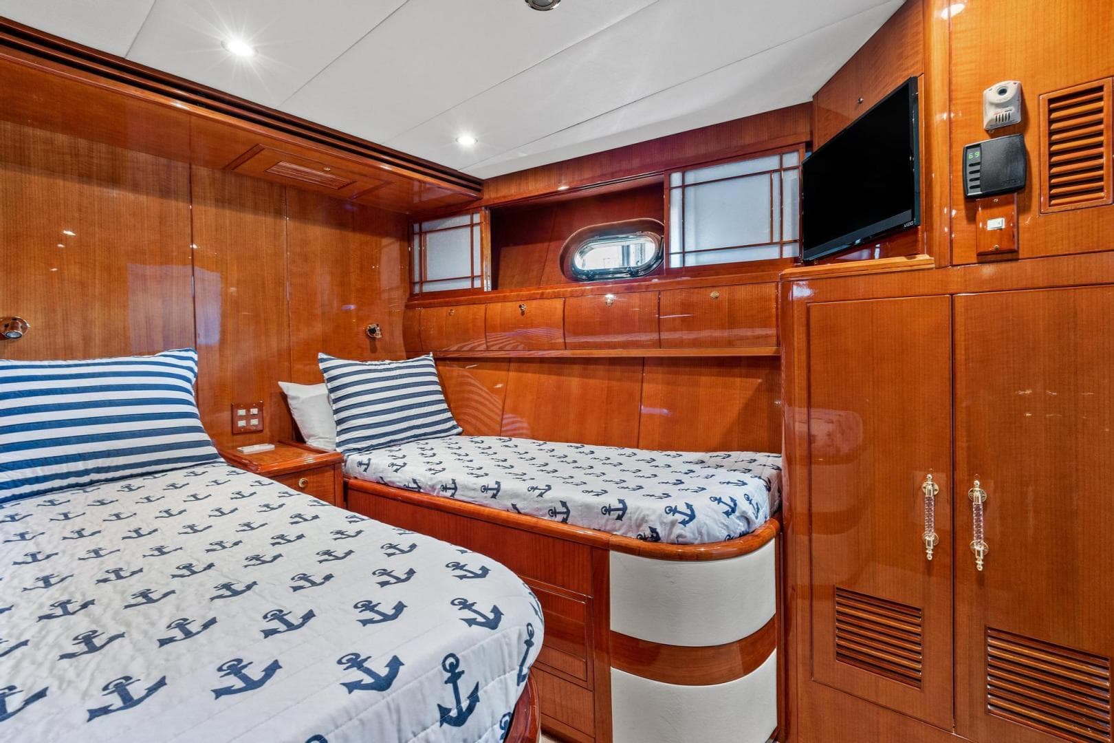 2006 Jefferson Starship Pilothouse — photo 54