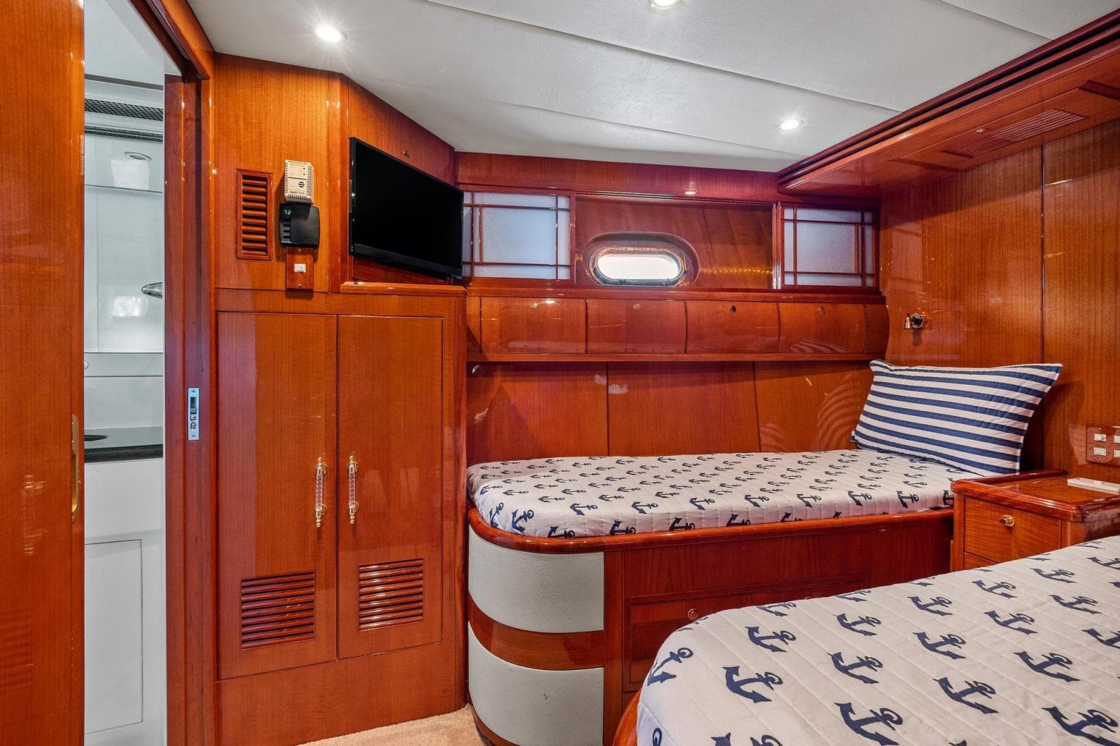 2006 Jefferson Starship Pilothouse — photo 56