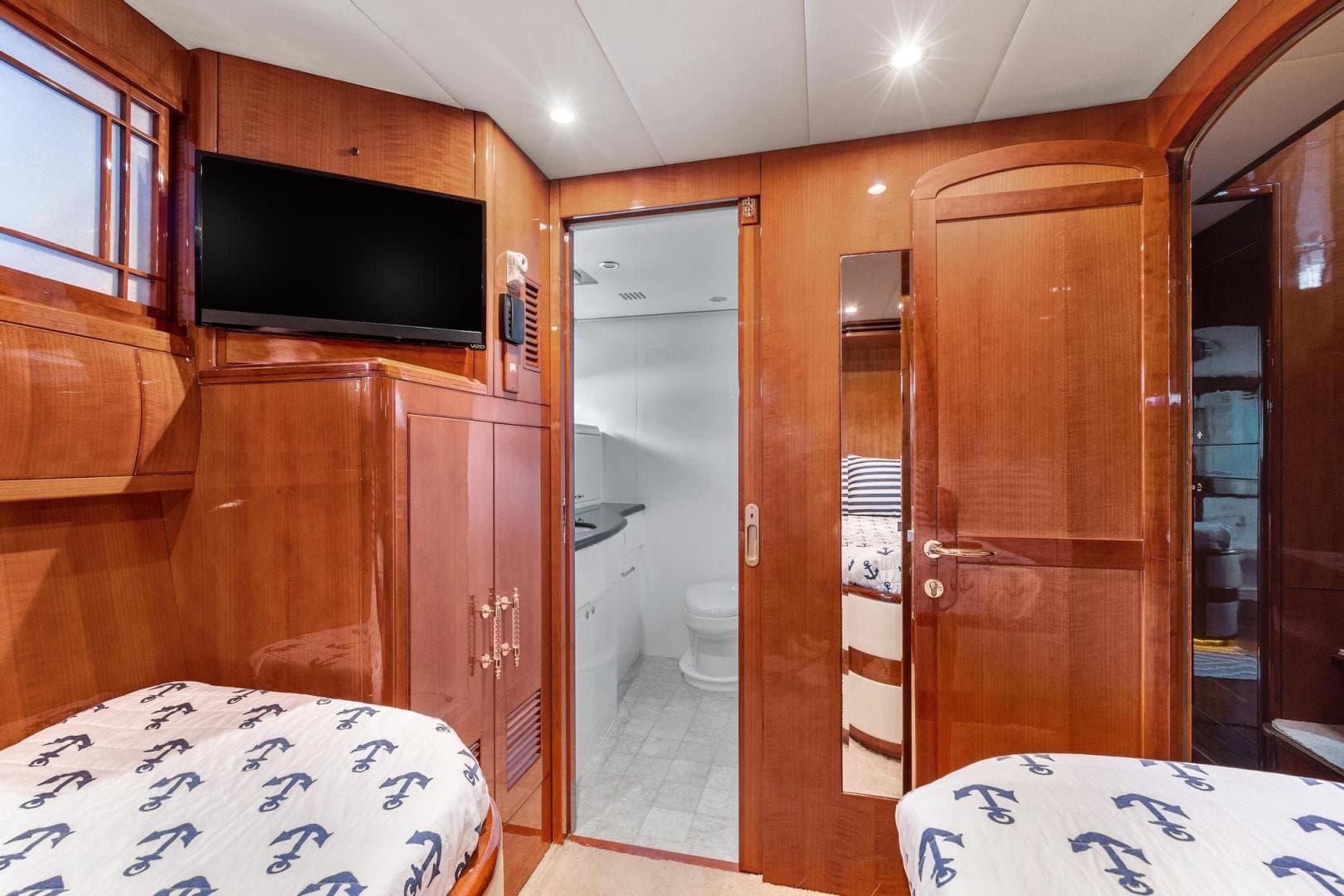 2006 Jefferson Starship Pilothouse — photo 58