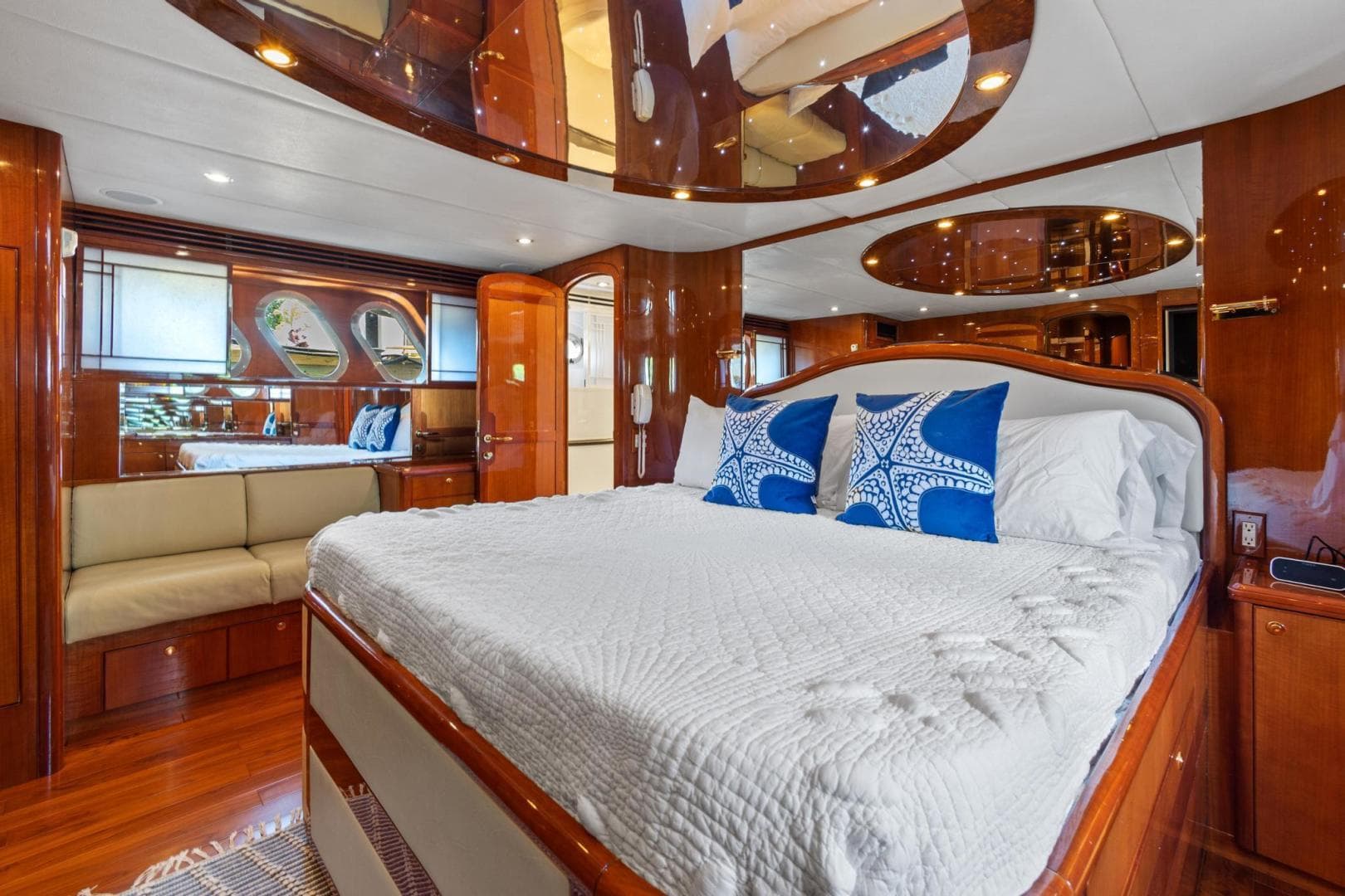 2006 Jefferson Starship Pilothouse — photo 44