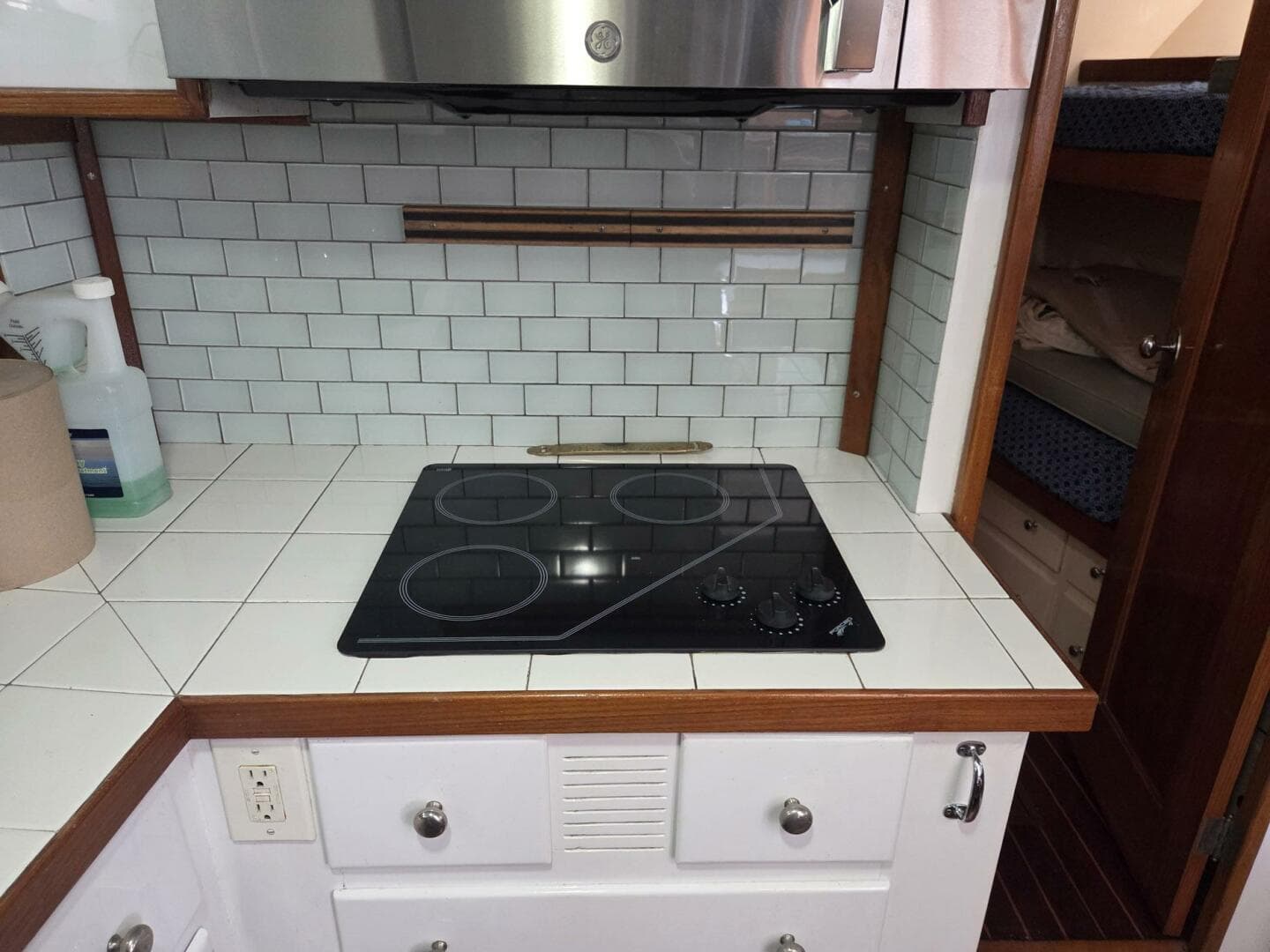 1966 Trumpy 55 — photo 38